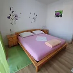 Lana Apartmán Pula