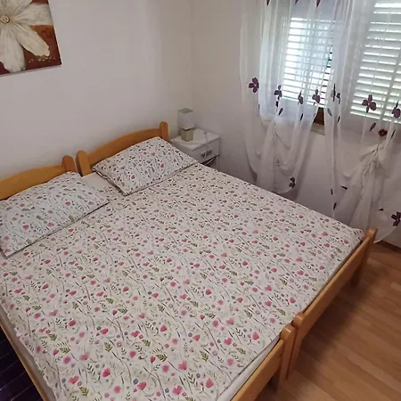 Lana Apartamento Pula