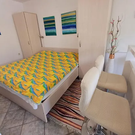Apartment Lana Pula