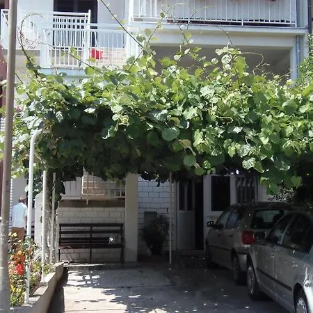 Lana Apartment Pula